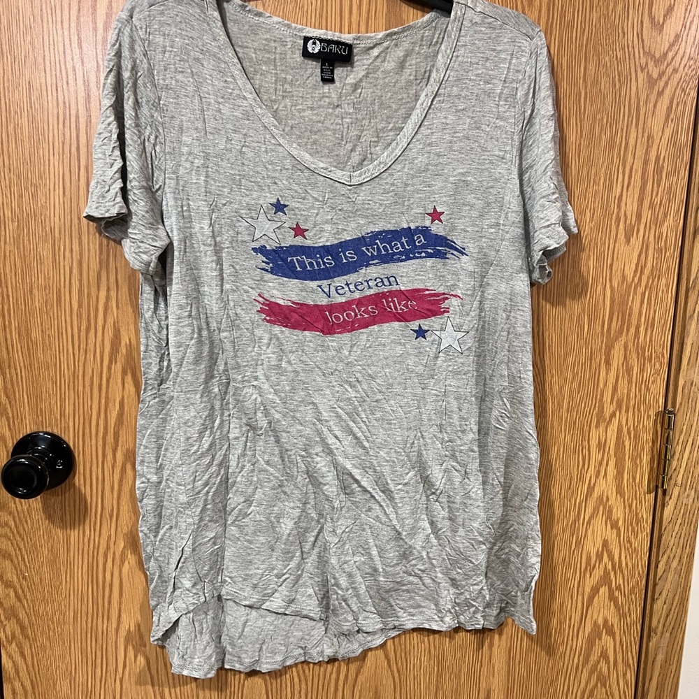 Gray Patriotic Graphic Tee